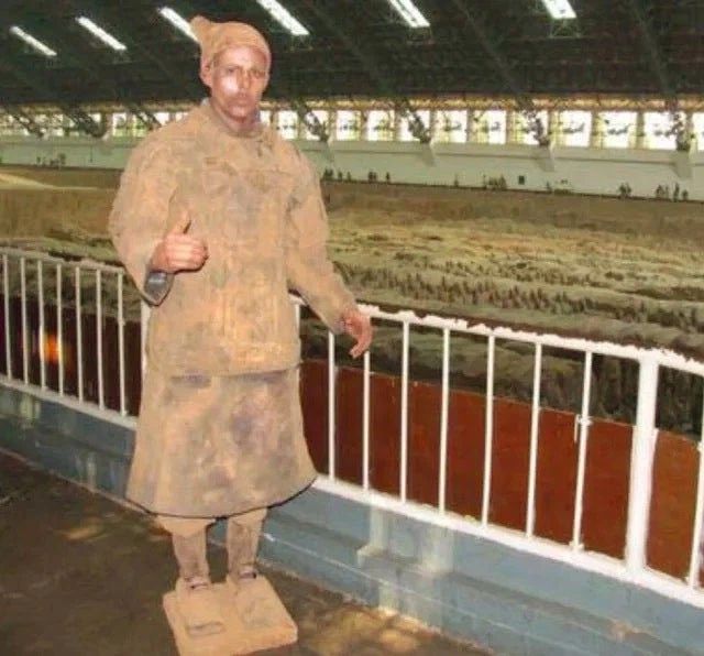 의외로 실제 살아있는 사람이었다는 병마용_1.webp