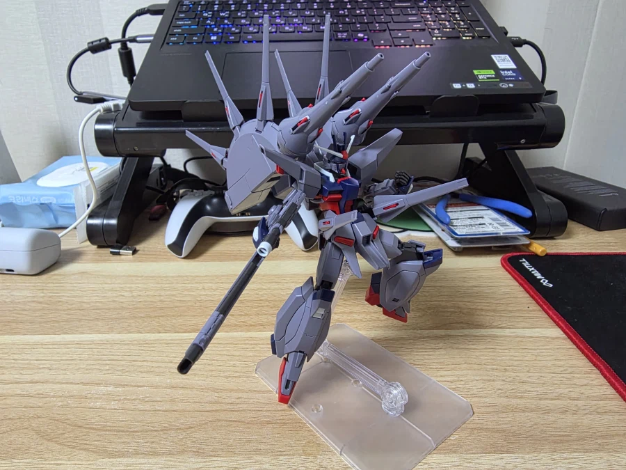 이제는 전설 아닌 레전드_2.webp