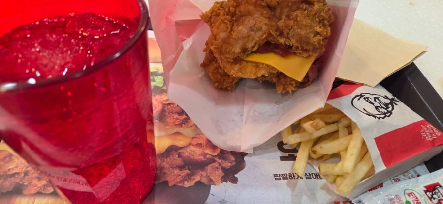 연휴가 시작되는 13일의 금요일 저녁은_1.jpg