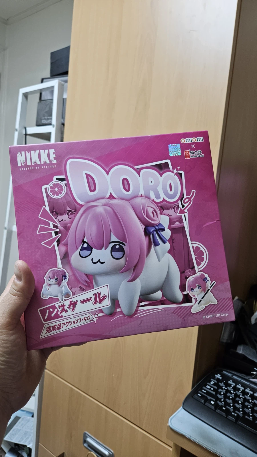 도로 피규어 사왔어요_2.webp