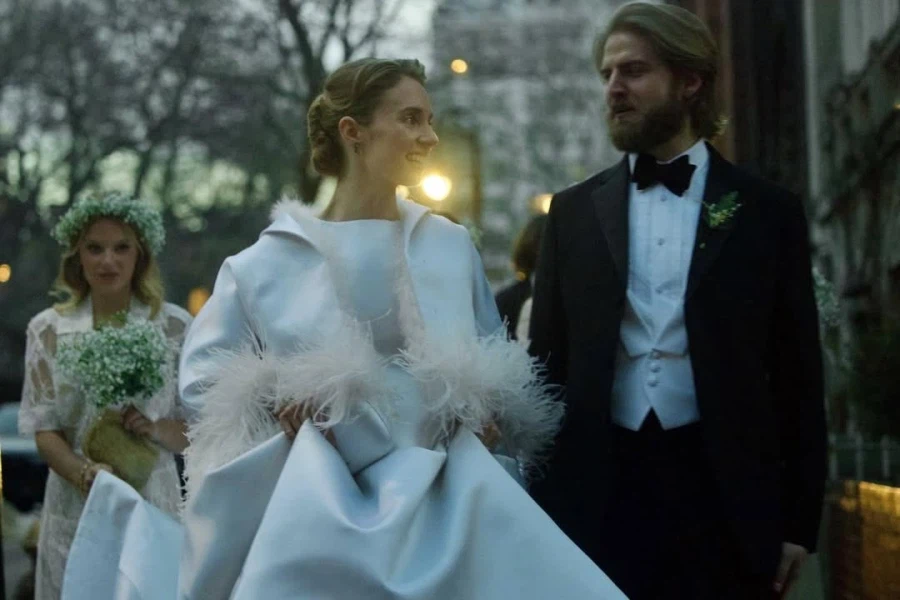 배우 마야 호크, 가수 크리스찬 리 헛슨과 결혼_3.webp