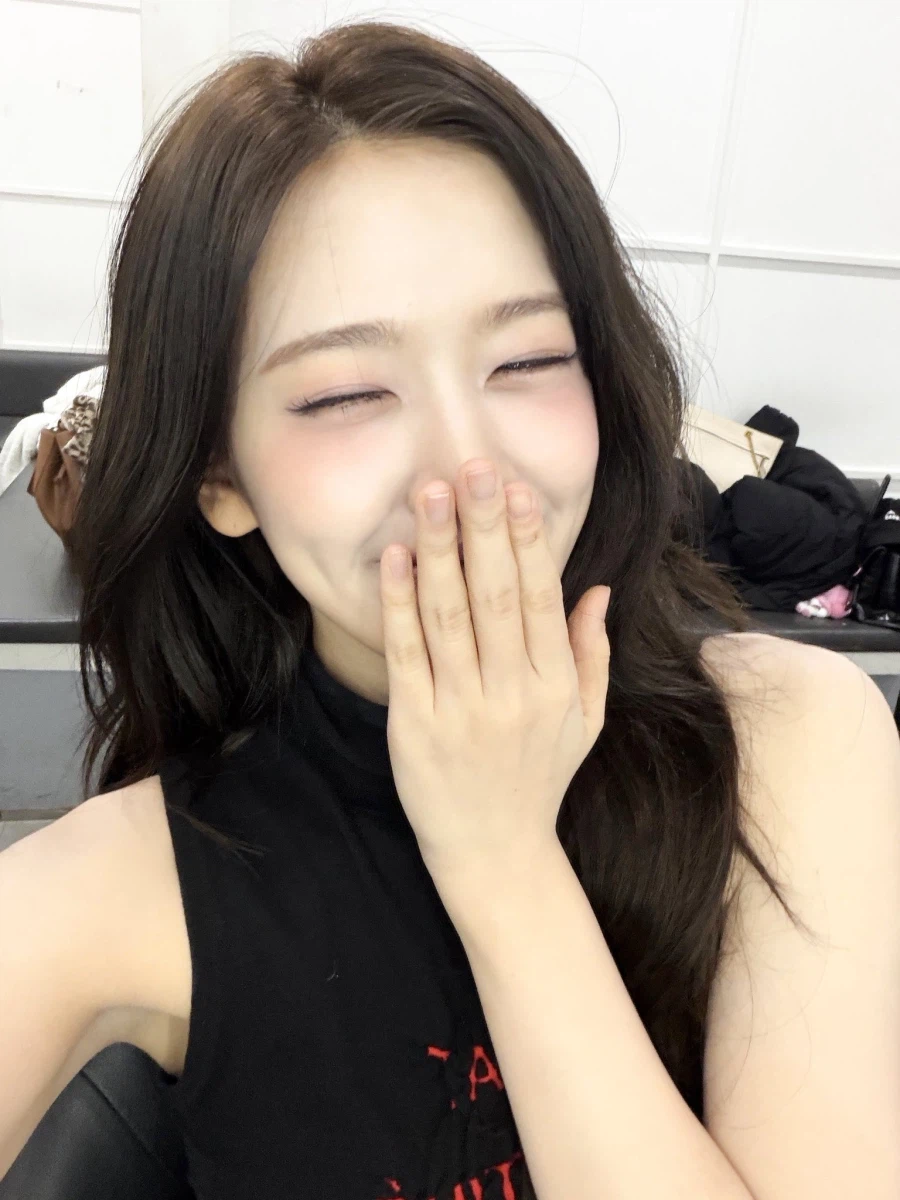 [IVE] 아이브 2집 BANGERS 컨셉 필름 + 1차 티저 비하인드_1.webp