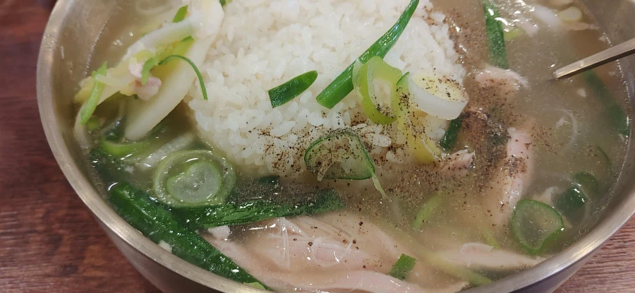 국수집의 닭곰탕_7.webp