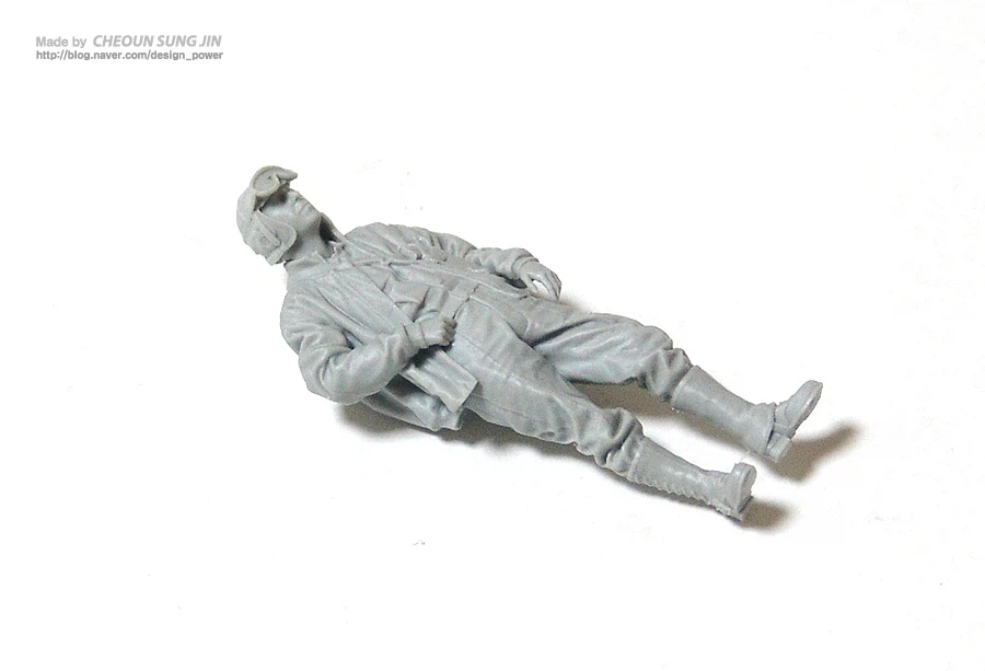 [SCALE75] BROKEN TRACKS_3.webp