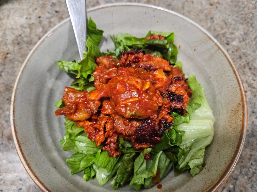 제육 이렇게 드시는 분?_1.webp