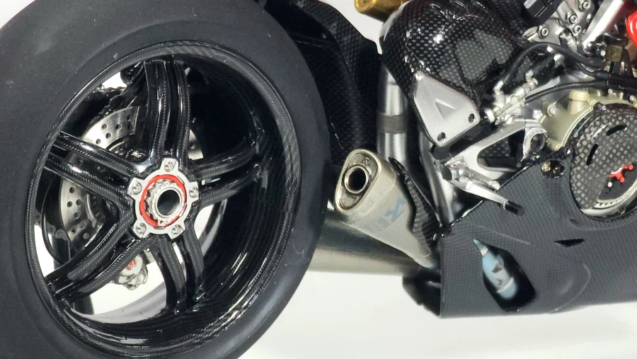 [TAMIYA] 1/12 DUCATI SUPER LEGGERA V4R_9.webp