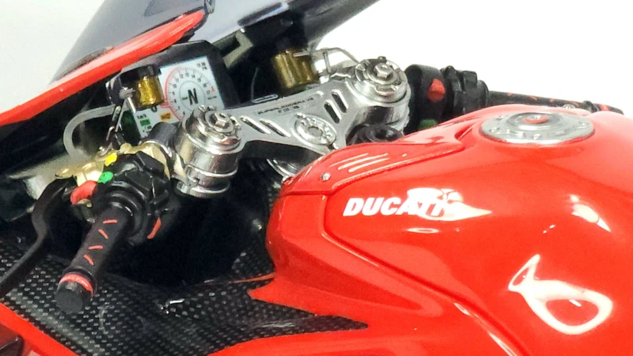 [TAMIYA] 1/12 DUCATI SUPER LEGGERA V4R_14.webp