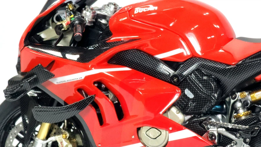 [TAMIYA] 1/12 DUCATI SUPER LEGGERA V4R_20.webp