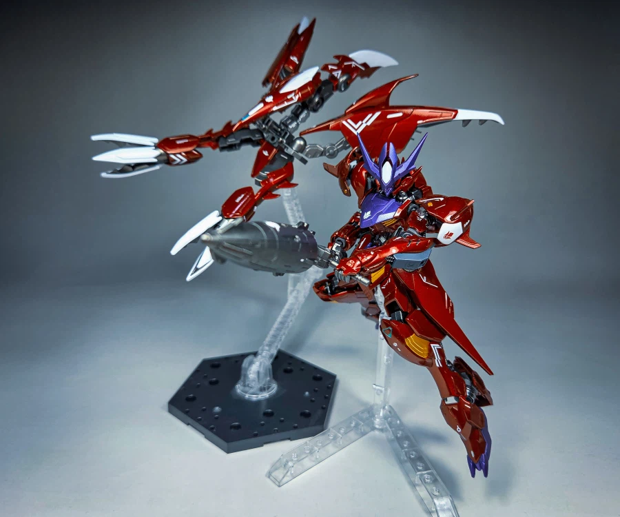 HG 건담 어메이징 발바토스 루프스 완성_13.webp