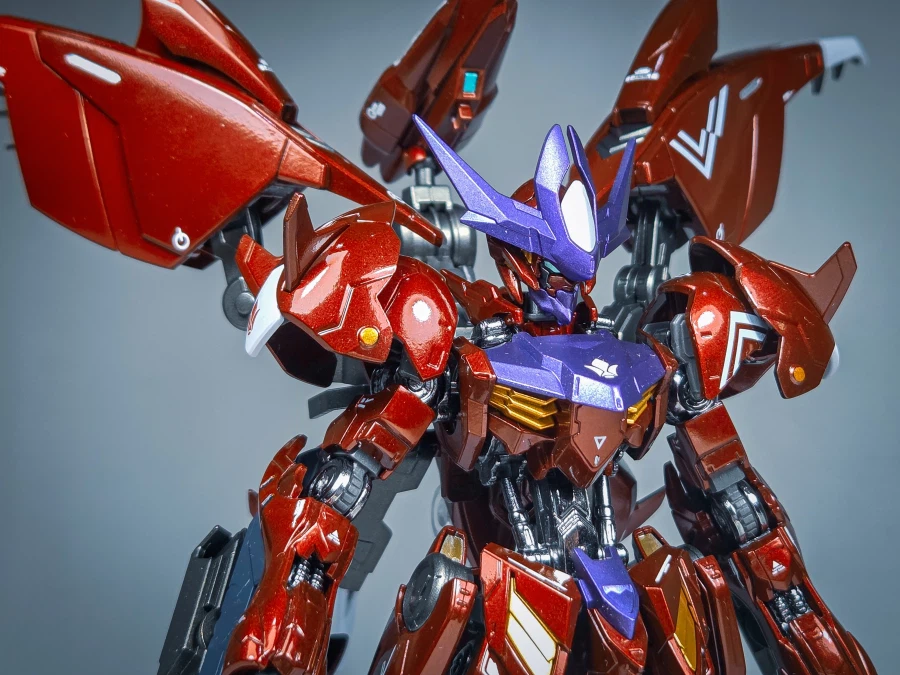 HG 건담 어메이징 발바토스 루프스 완성_21.webp