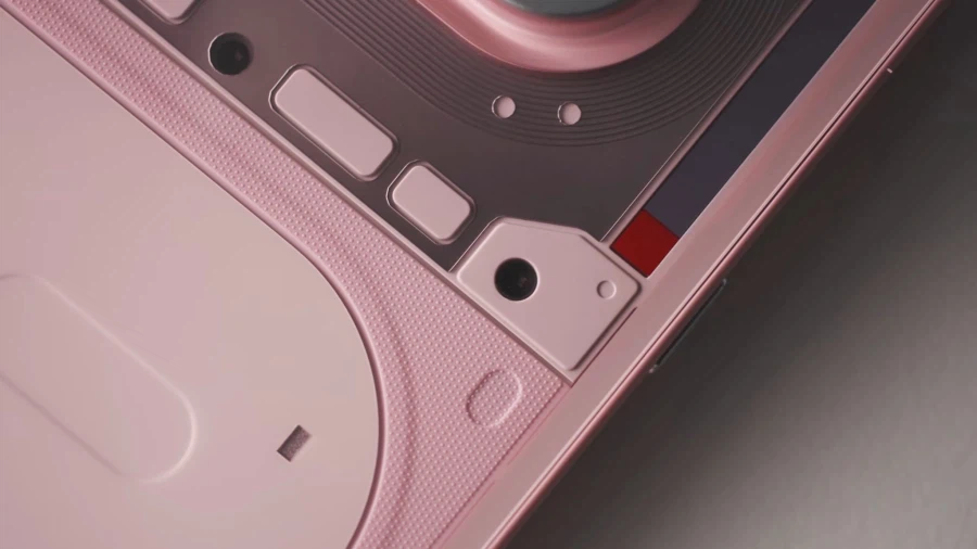 Nothing Phone 4a 모델 핑크 색상 실기 이미지_3.webp