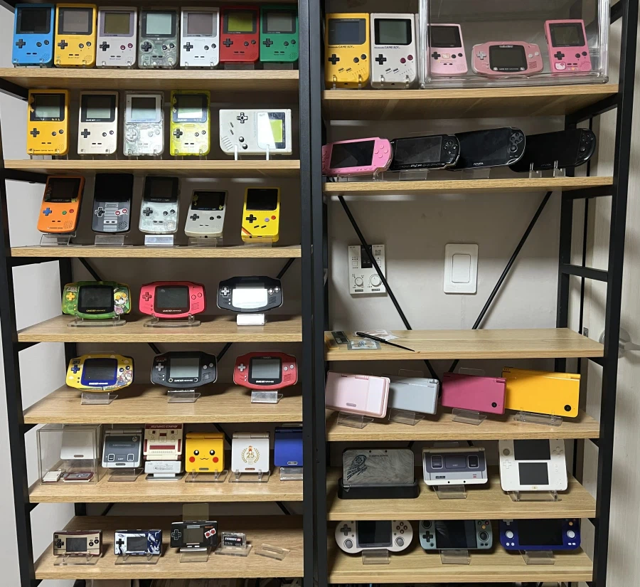 휴대용 게임기 선반 교체기_1.webp