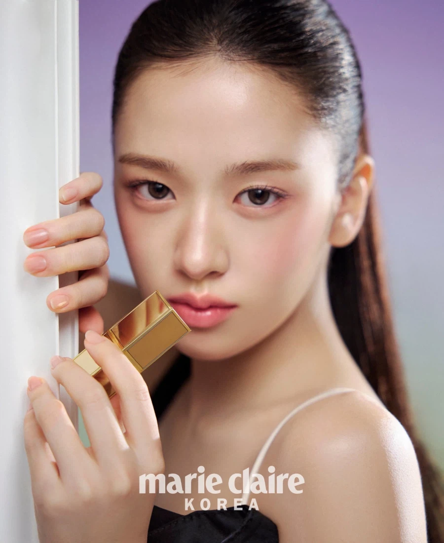 [안유진] 톰 포드 뷰티와 안유진의 빛나는 조우_3.webp