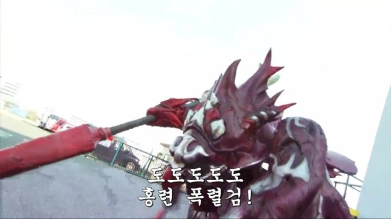 [가면라이더 에그제이드] 변신이 풀렸다할지언정!_5.webp