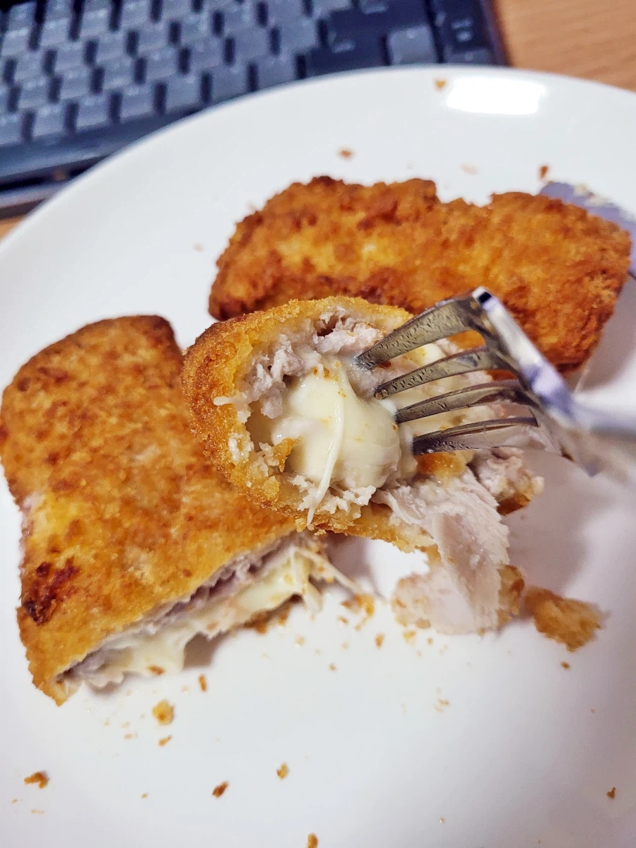 마켓컬리서 사먹은 치즈돈까스랑 나주곰탕_3.webp