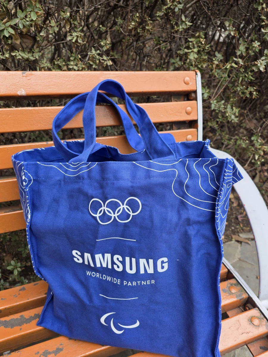 갤럭시Z플립7 밀라노 올림픽 에디션, 데려 왔습니다._1.webp