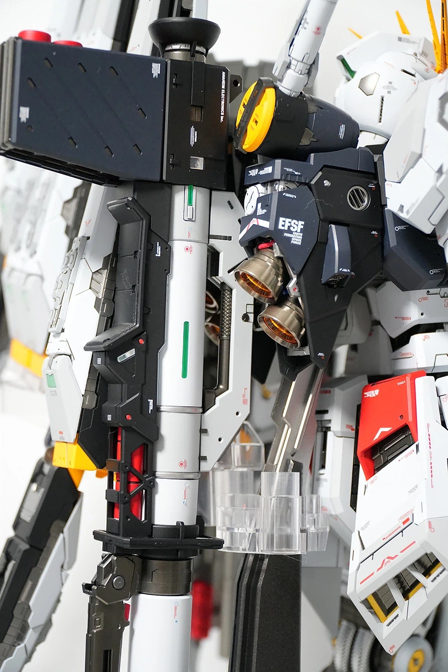 PGU RX-93 뉴건담 도색완성_38.webp