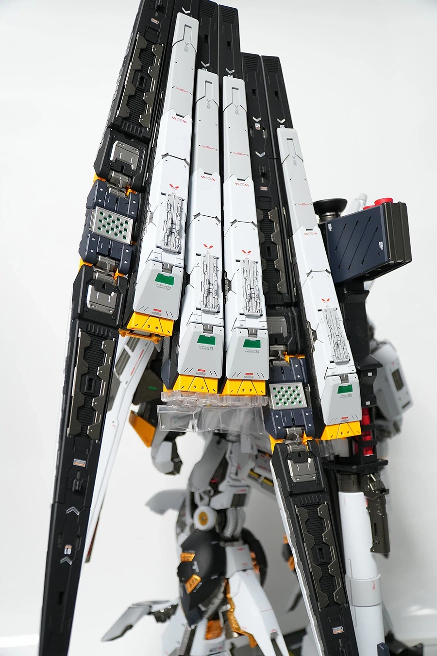 PGU RX-93 뉴건담 도색완성_59.webp