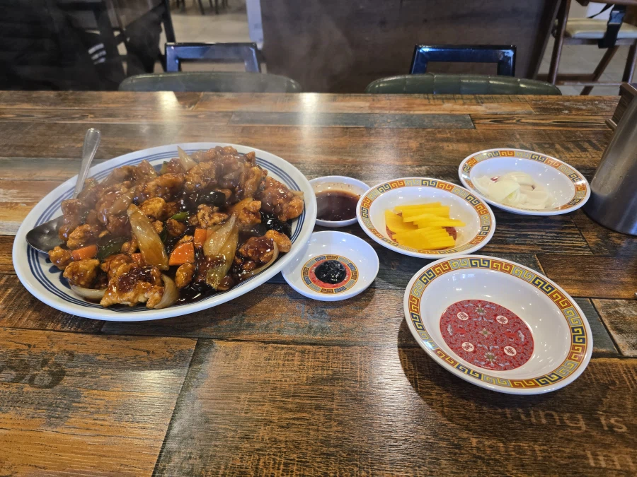 중국집 탕수육이랑 간짜장_1.webp