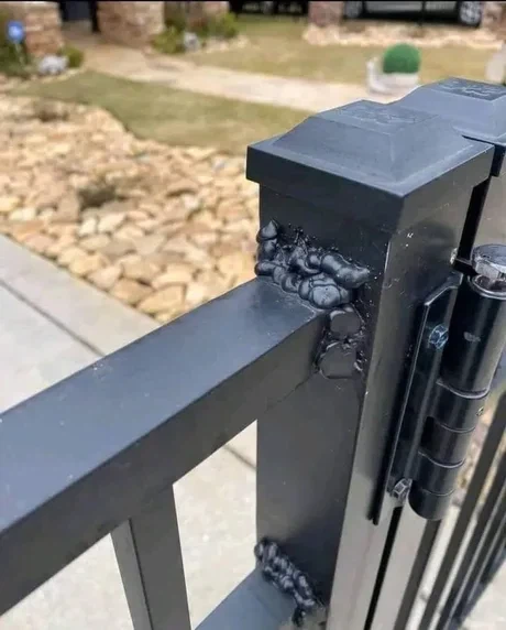 기가 막힌 용접 실력.jpg_1.webp