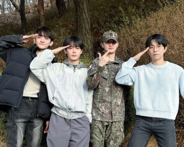 루시 신광일, 오늘(1일) 전역.."기다려주신 분들 감사해"_1.webp