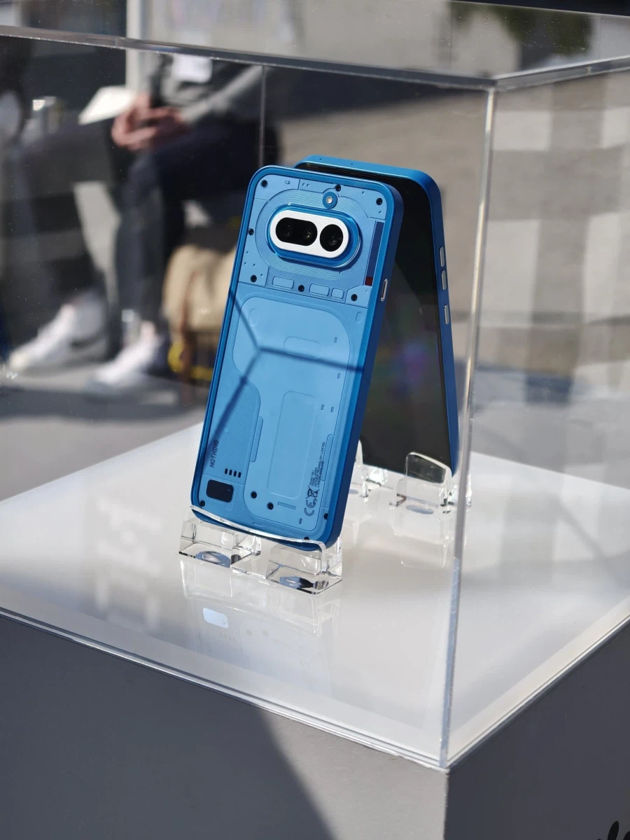 Nothing Phone 4a 모델 전체 4개 색상 실기 이미지_3.webp