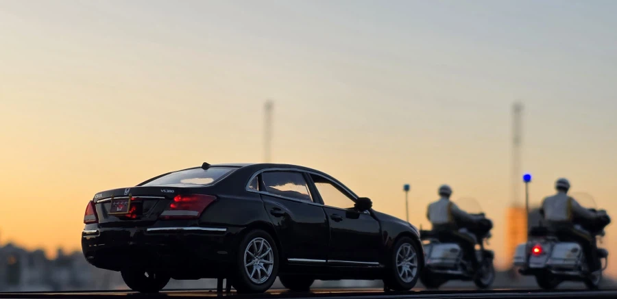 1/35 크로바모형 4성장군 에쿠스 (with LED) '장군님 퇴근하신다'_24.webp