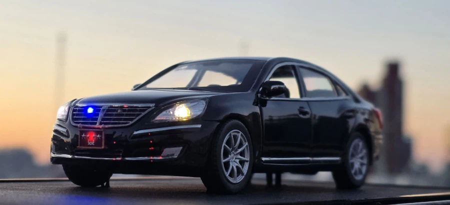 1/35 크로바모형 4성장군 에쿠스 (with LED) '장군님 퇴근하신다'_38.webp