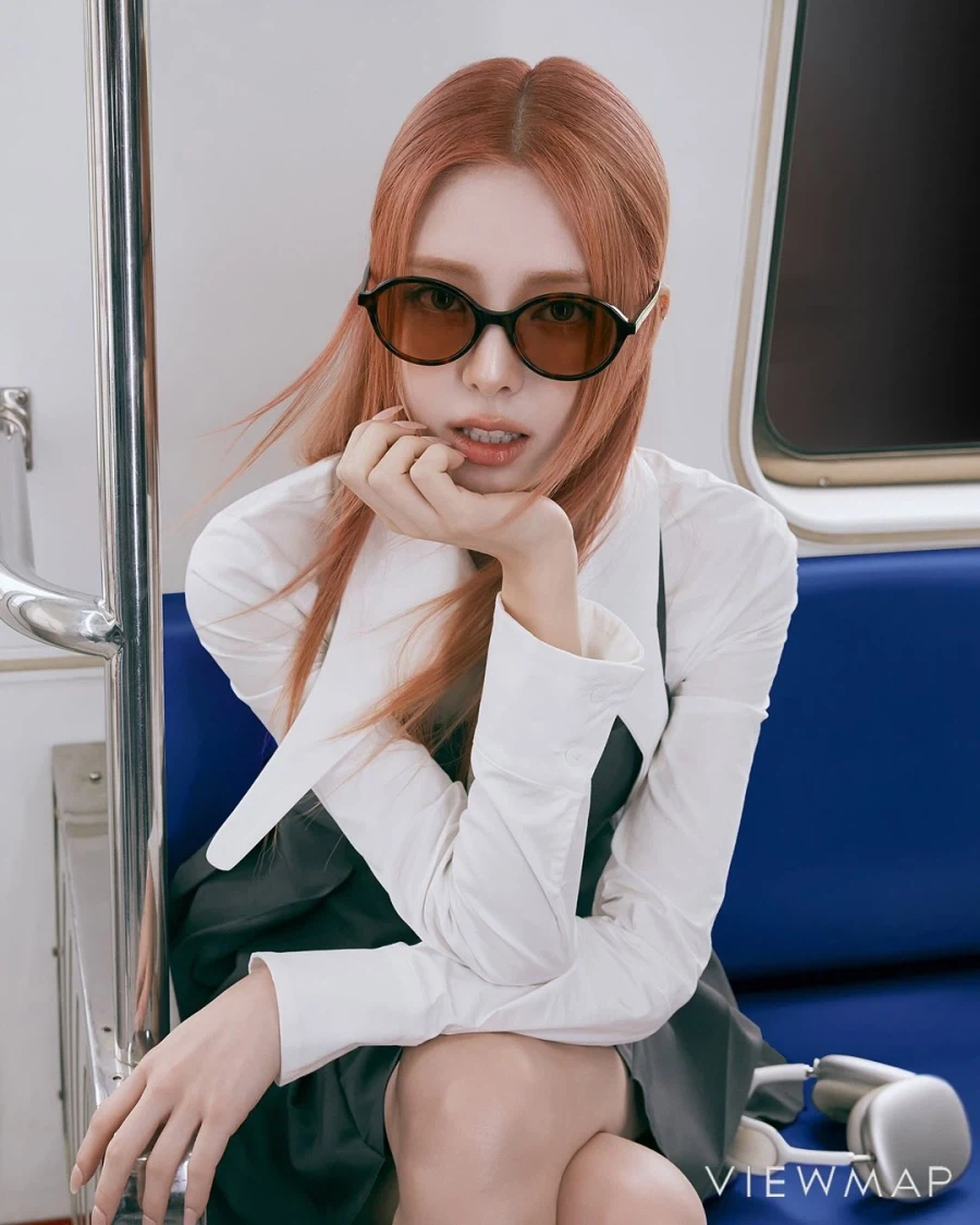 [있지] 리아 지큐 화보 촬영 & 유나 뷰맵 타이탄 성수_12.webp