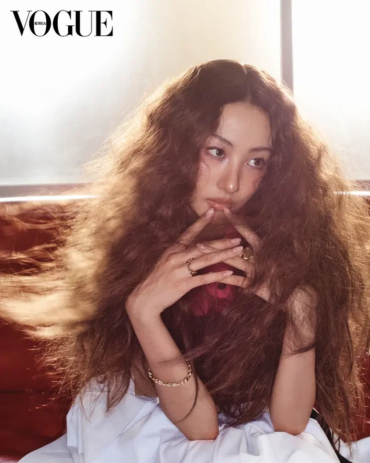 [미야오] MEOVV 가원 보그코리아 화보촬영 비하인드_11.webp