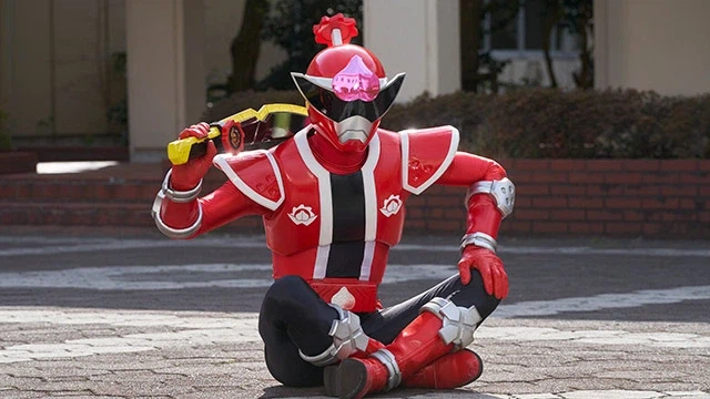 [전대물] "역사상 가장 이해하기 힘든 주인공."_1.webp