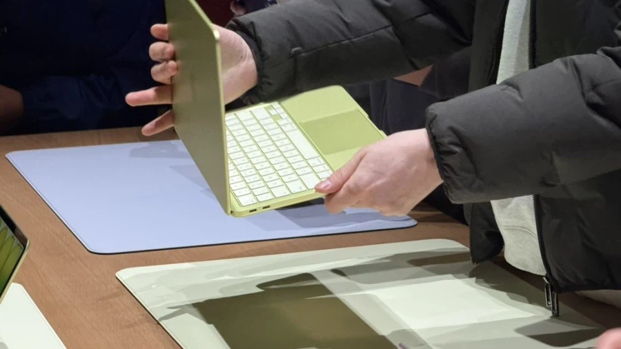 애플 맥북 네오 모델, 전 색상 실기 이미지_4.webp