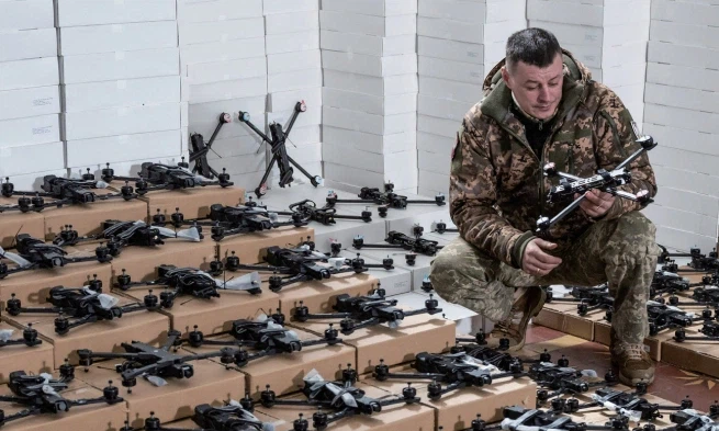 드론) 하늘에 드론 날아다니면 보병들은 어떻게 대처해야함?_1.webp