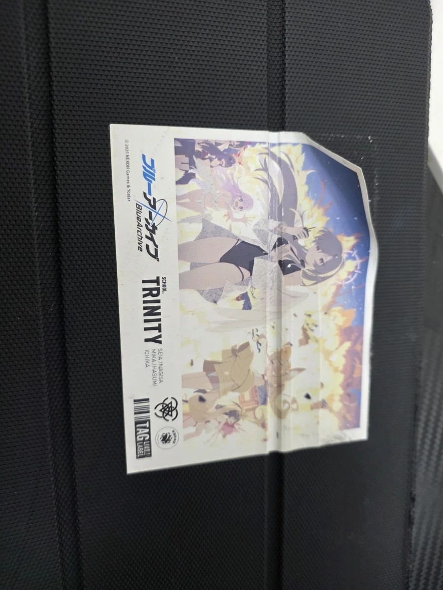 질문)태블릿 커버에 붙인 스티커 살리는방법좀_1.webp