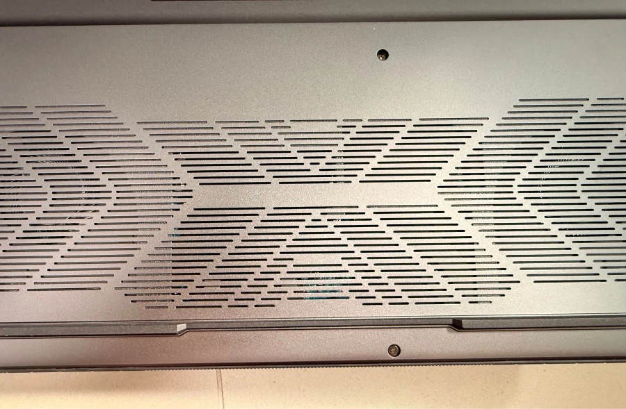 [AERO X16 리뷰] 1.9kg, 대안이 적은 16인치 고사양+경량 노트북_5.webp