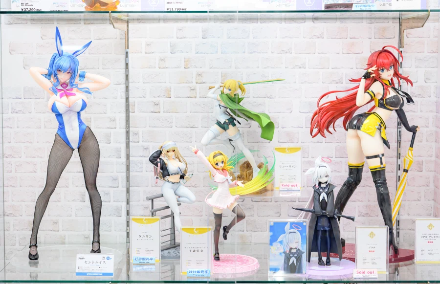 [FREEing] 1/4 아주르 레인 - 세인트 루이스 바니 Ver 전시 사진_1.webp