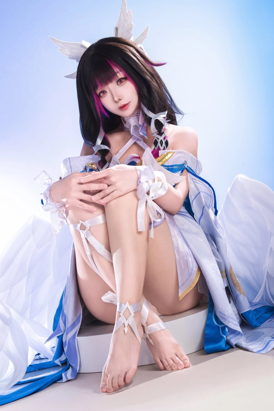 원신 맨다리가 예쁜 콜롬비나 코스프레 모음👣_1.webp