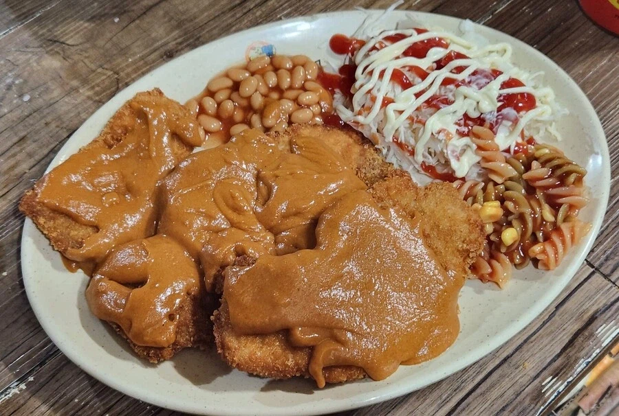 그동안 해먹은 튀김집 아저씨들의 꿀꿀이 정식_13.webp