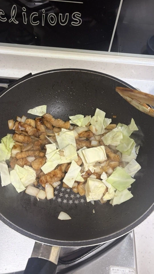 집에서 만들어먹는 간짜장라면_5.webp