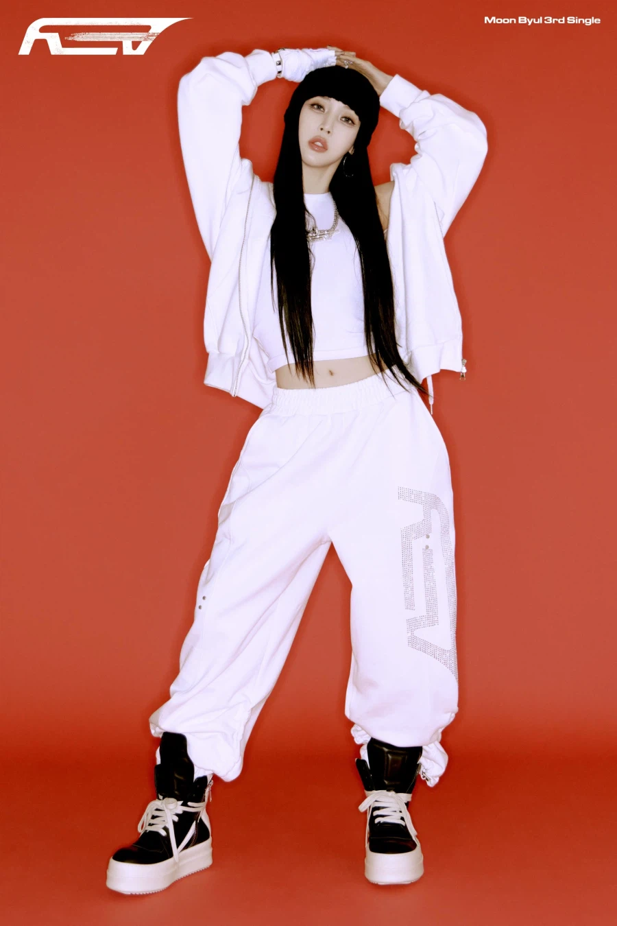 문별 3rd Single [REV] 3RD LAP IMAGE_1.webp