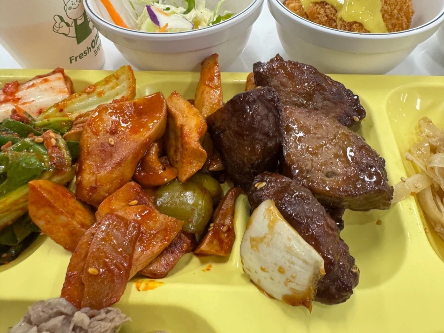 간만에 올리는 구디 8000원 구내식당밥_25.webp