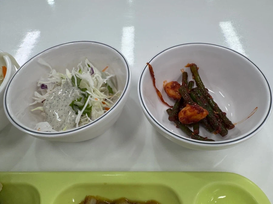 간만에 올리는 구디 8000원 구내식당밥_36.webp