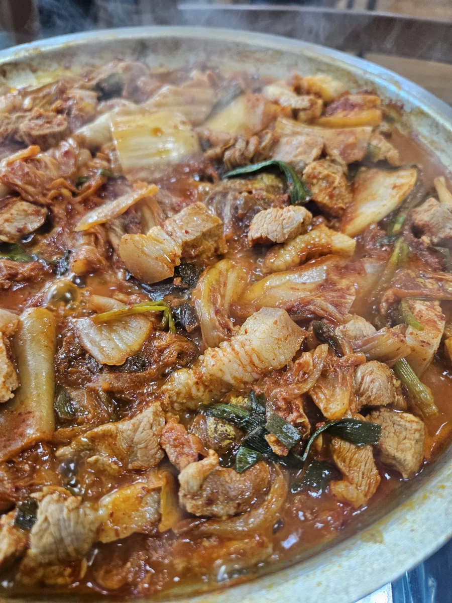 [음성] 흰쌀밥에는 역시 김치두루치기_10.webp