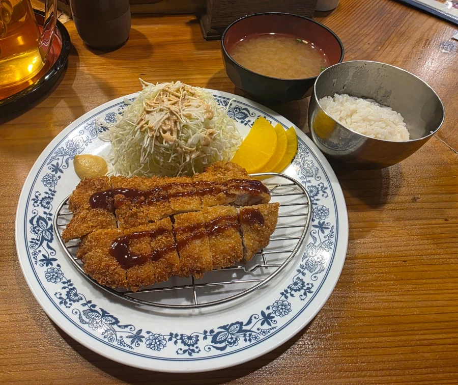 명동돈가스에서 먹은 로스가스_1.webp