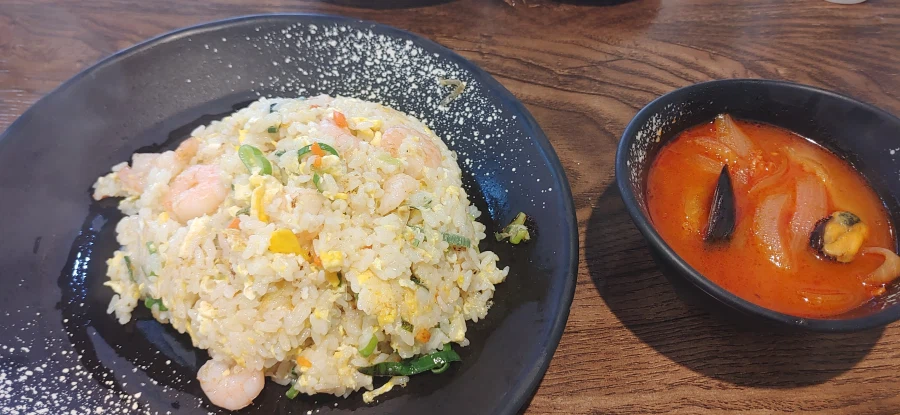 더건강한밥싸먹는햄, 새우볶음밥_5.webp