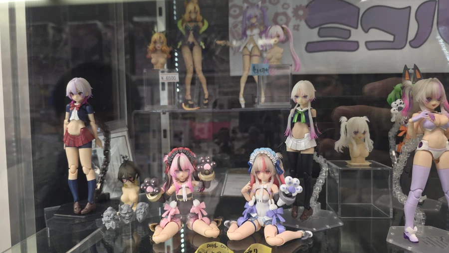 아키하바라에 있는 걸프라용 개인 커스텀 파츠샵_10.webp