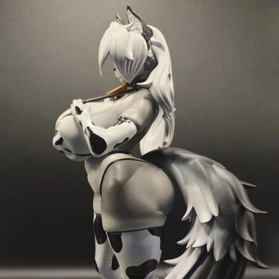 조금 수상한 퍼리 피규어_5.webp