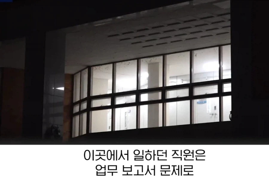 사람은 죽기 쉽다며 흉기로 위협한 학생 jpg._2.webp