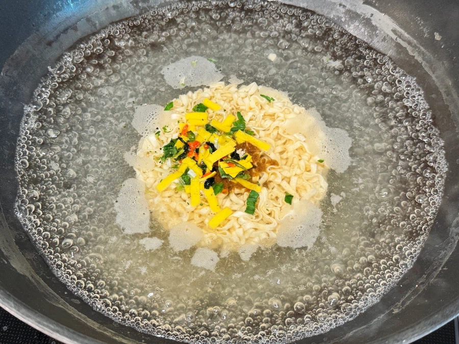 라면 사랑하고 있습니까_5.webp