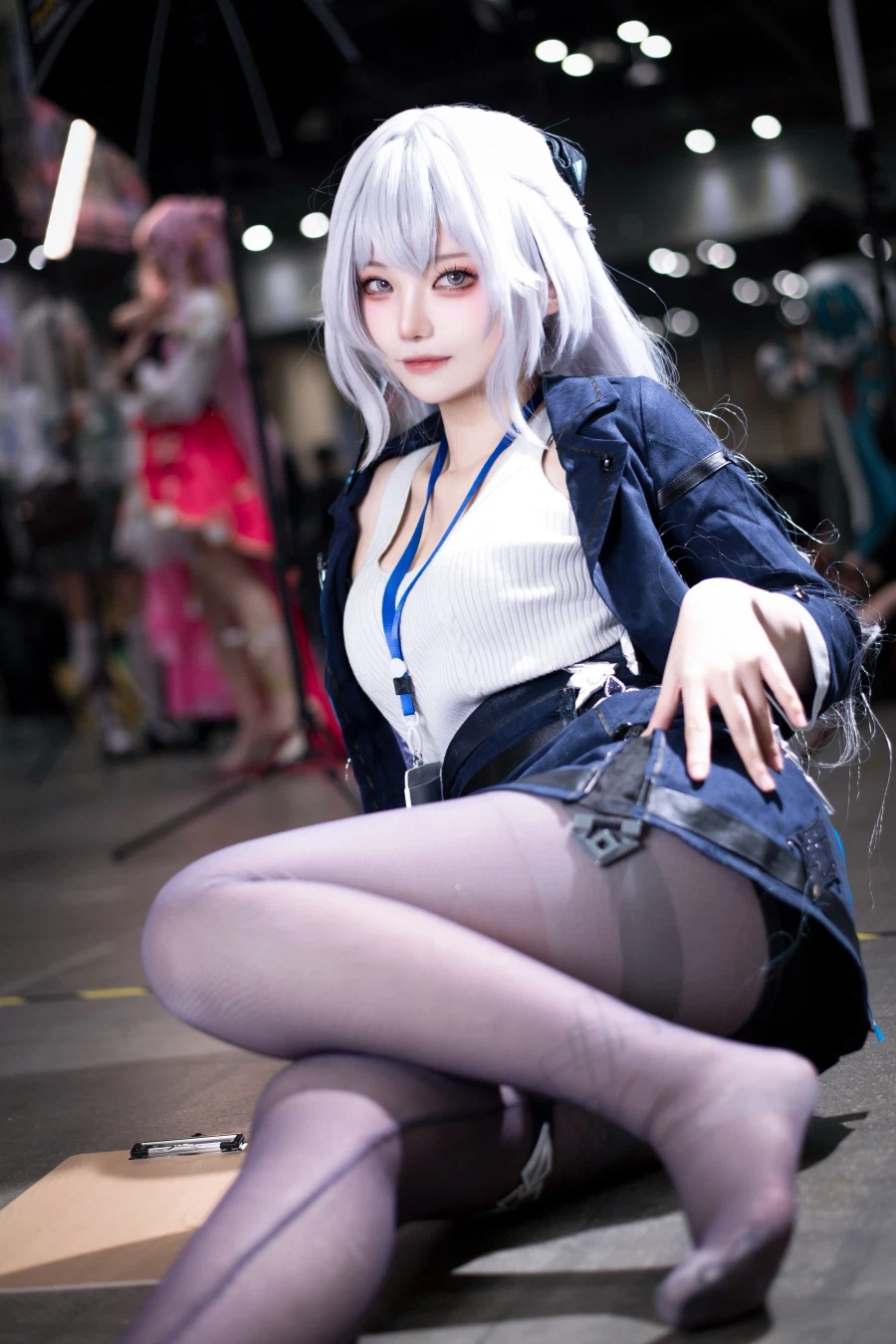 [붕괴3] 오피스룩 브로냐 코스프레_3.webp